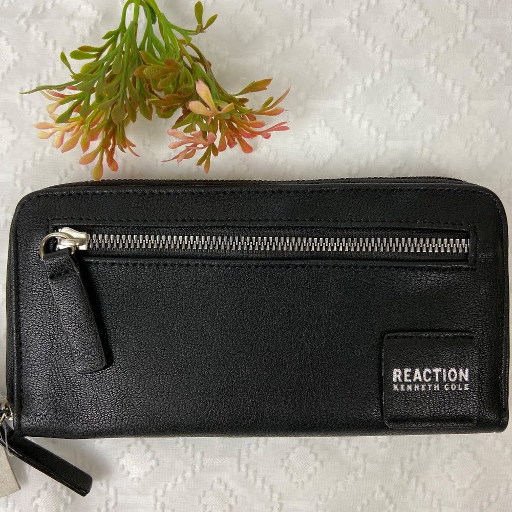 Kenneth Cole Reaction Zip Around Wallet